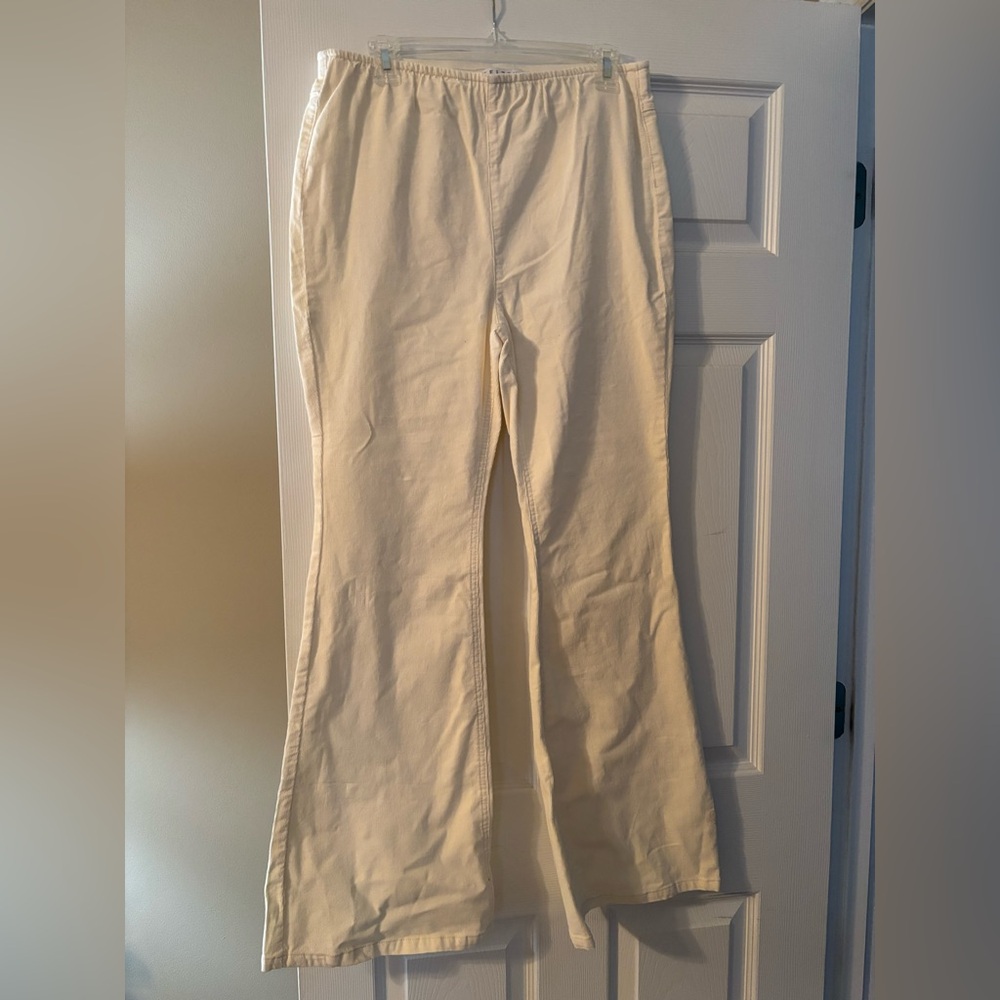 Brand new off white pull on corduroy flared leg jeans. Size 13.